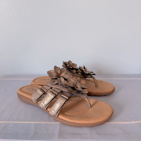 Clarks Women’s Elizabeth Mae Floral Pewter Size 8 Sandals - Picture 1 of 8